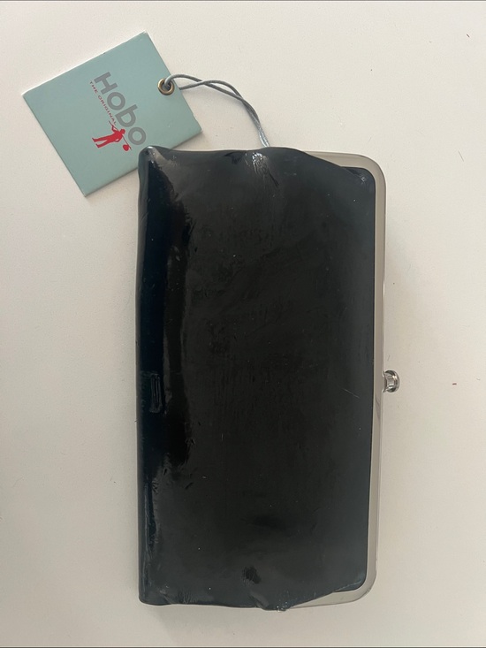 HOBO Accessories - Hobo patient leather clutch style wallet
